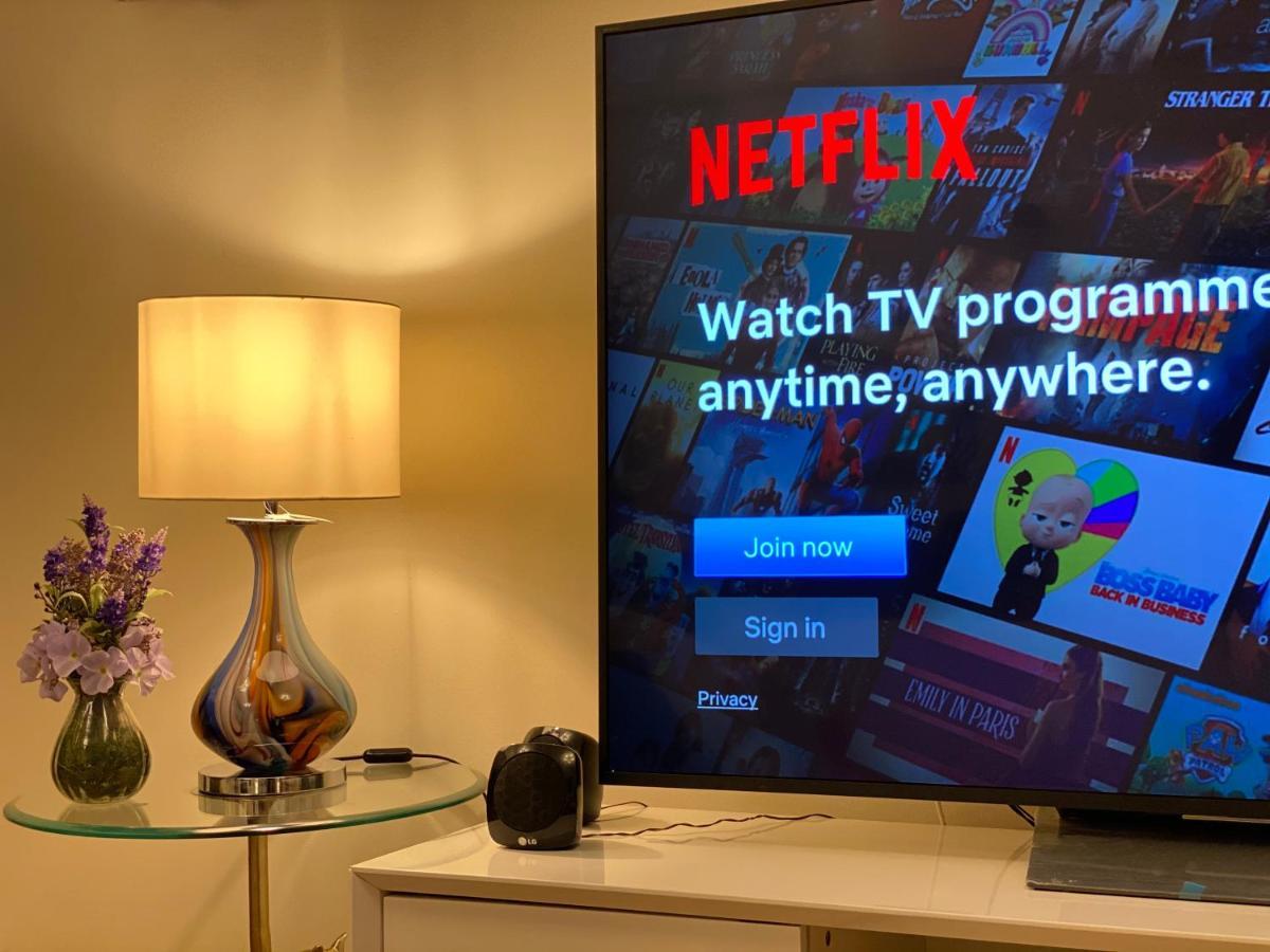 Luxury 1br in dubai marina , Delux Watch World Cup big TV Apartment Bagian luar foto